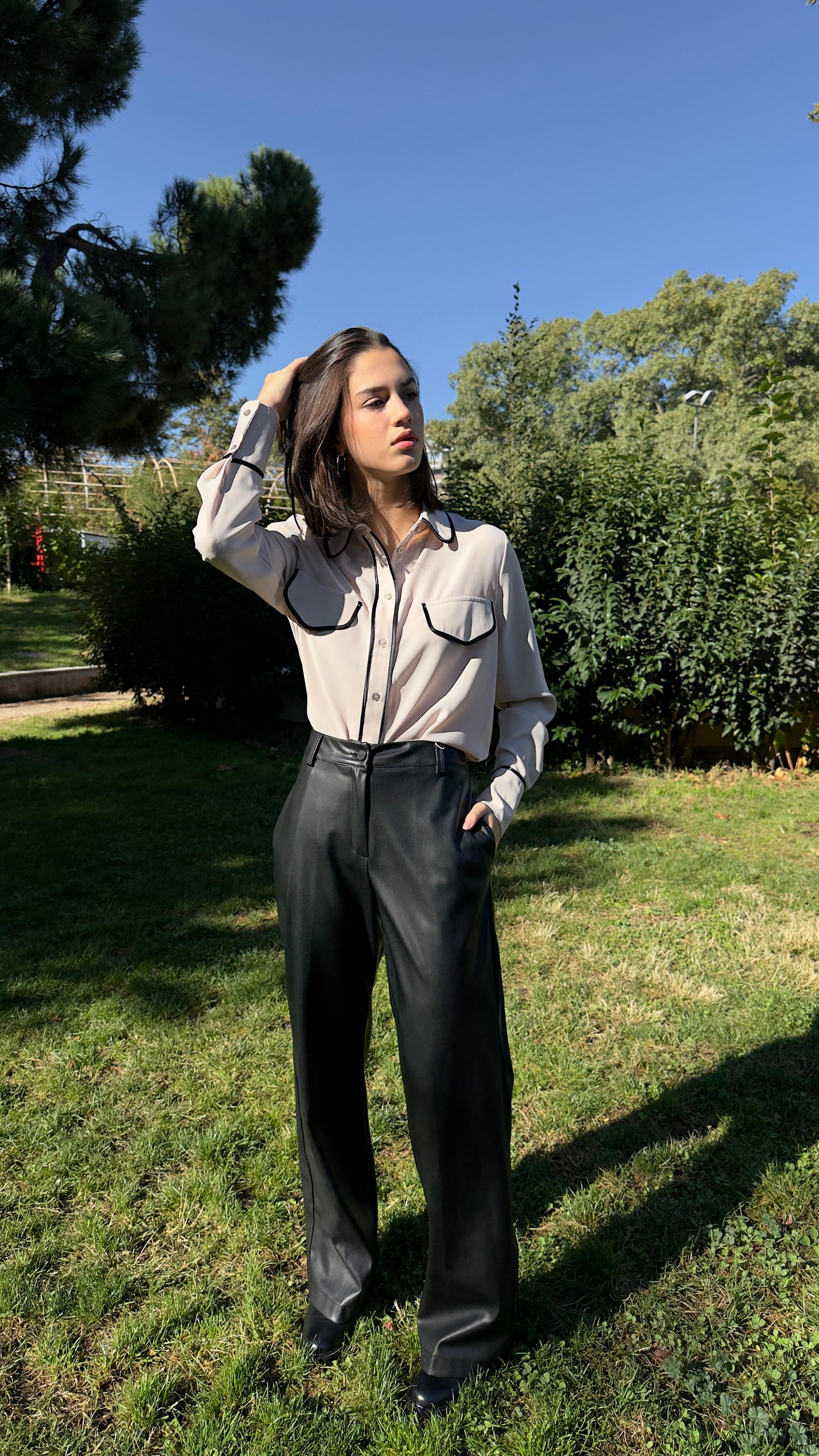 Camisa con bolsillos