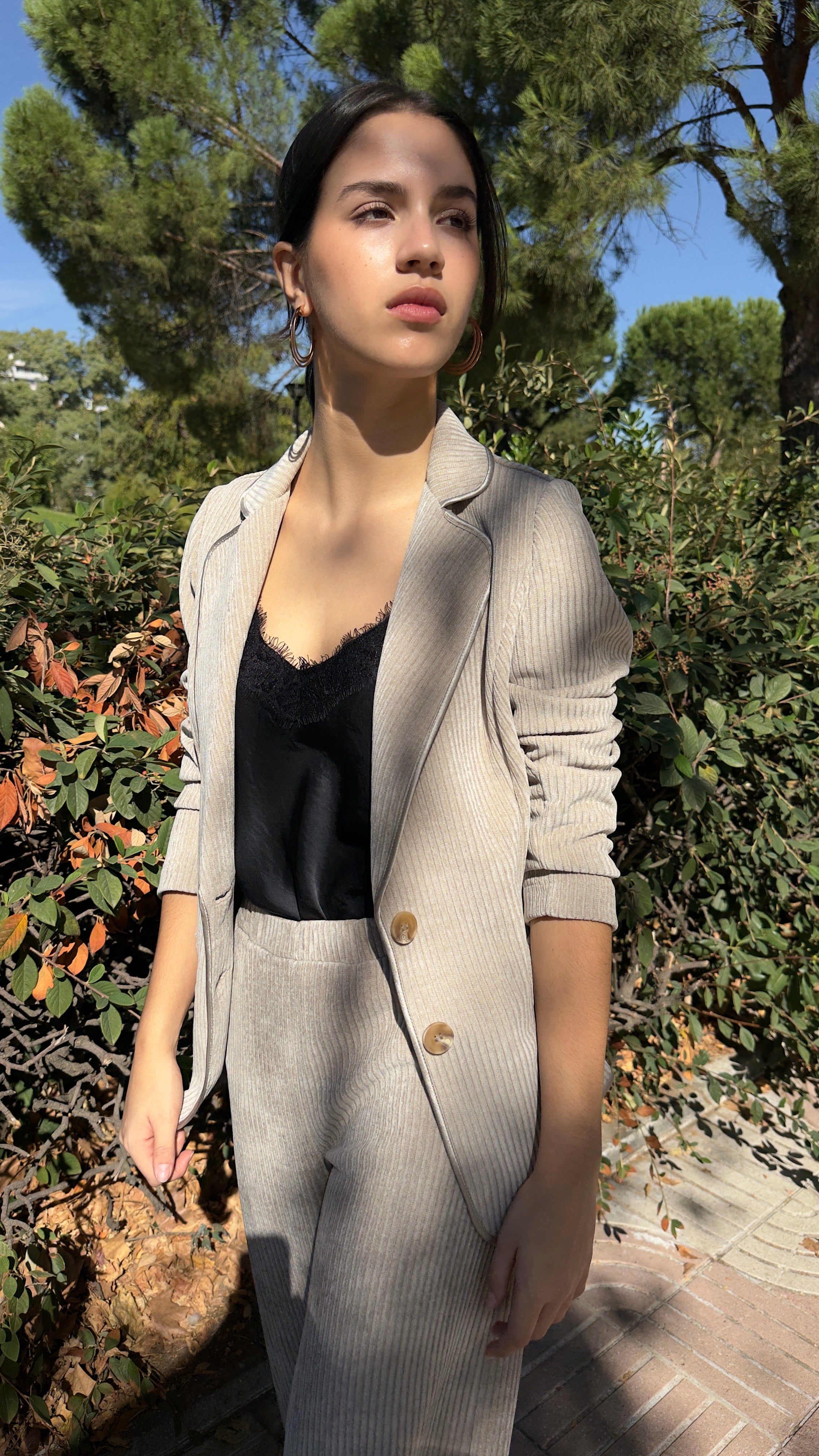 CHAQUETA PANA BEIGE