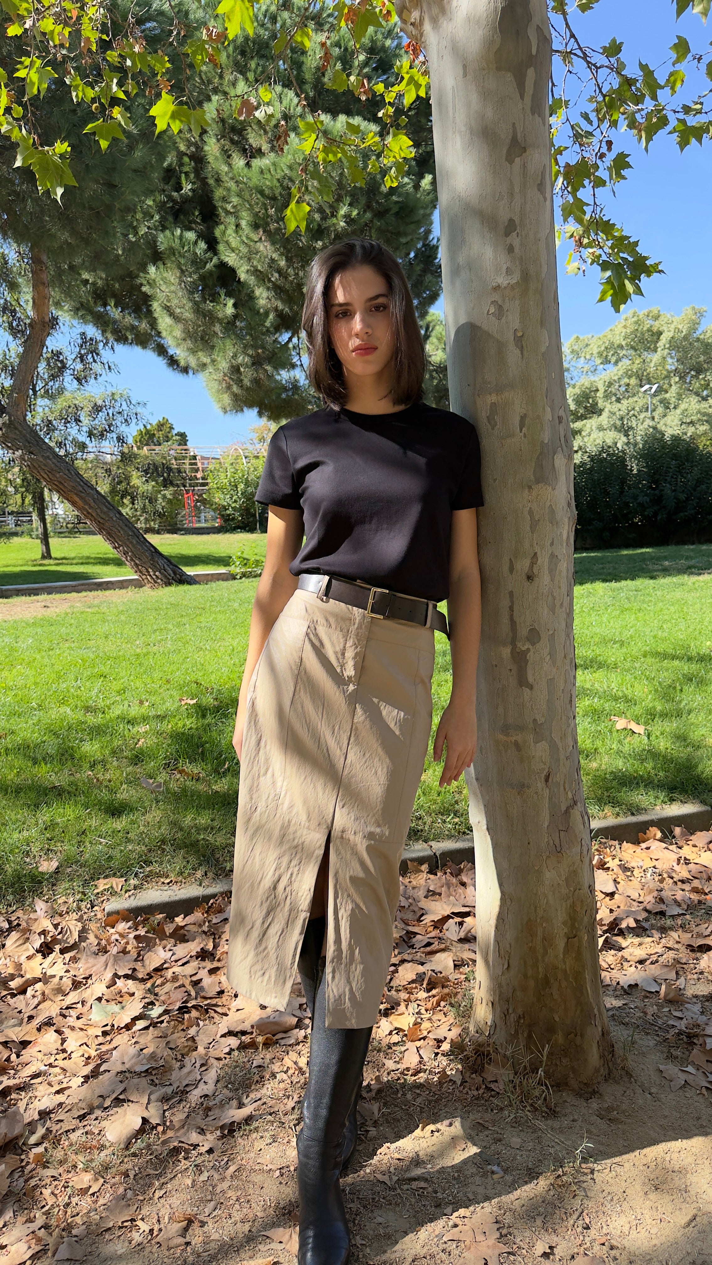 Falda polipiel beige